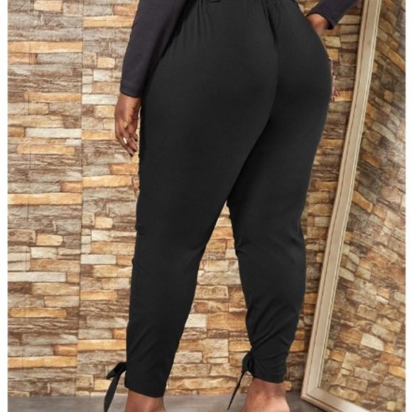 Elegant SHEIN SXY Plus Knot Hem Belted Pants - Black, High Waist, Tapered Fit - Picture 4 of 5